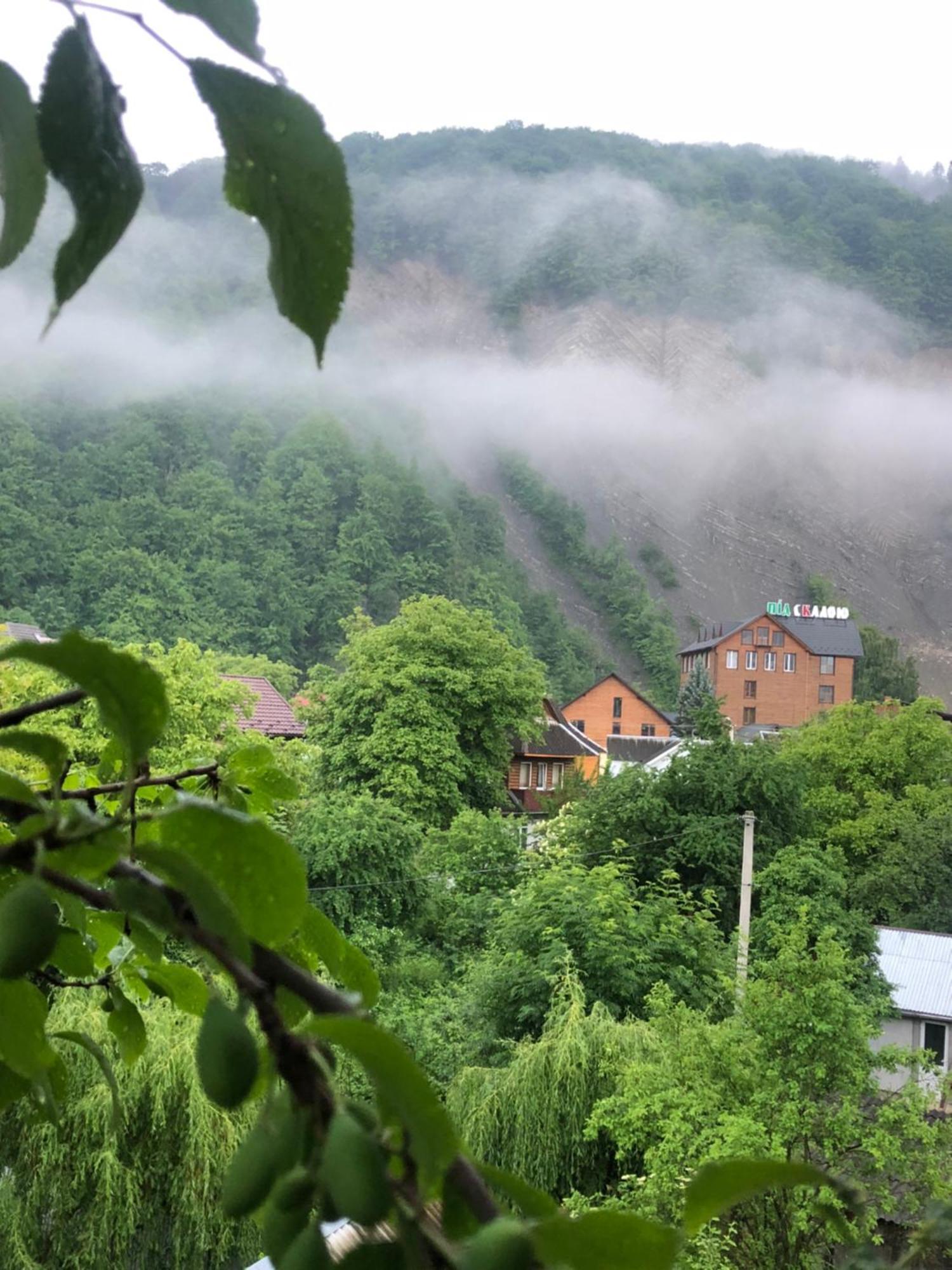 Котедж Гірський Yaremche Bagian luar foto