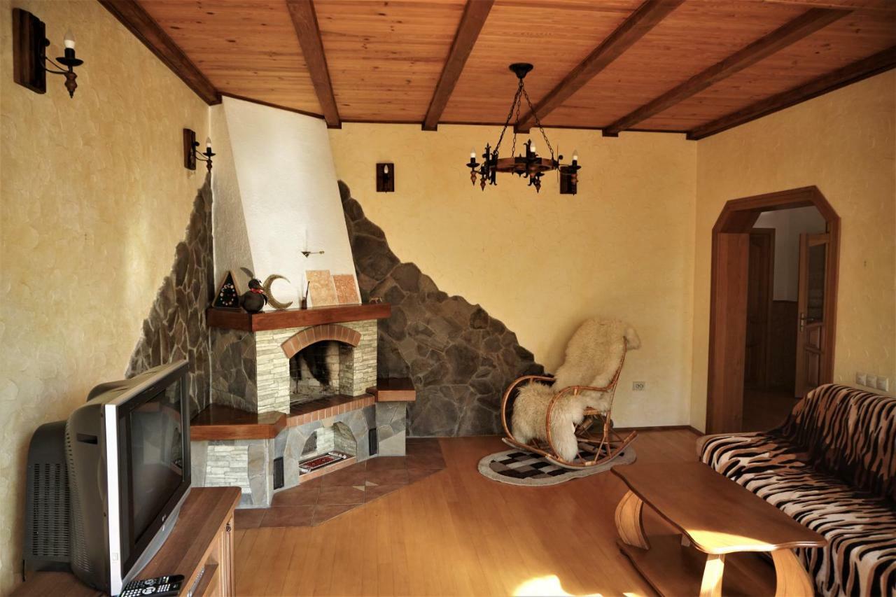 Котедж Гірський Yaremche Bagian luar foto